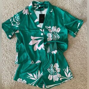 Alamia Two Piece Set | NWT | Green with Light Pink Flowers | Medium